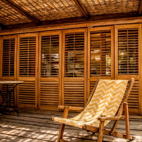 cabrera-studio-detalle-madera-iroko.jpg
