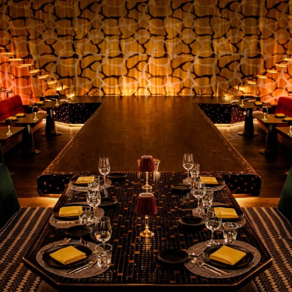 rauxa-restaurante-show-riviera-maya.jpg